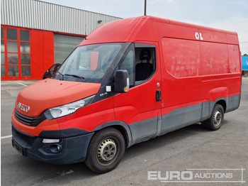 Fourgon utilitaire IVECO Daily