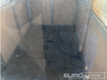 Conteneur comme habitat 3m x 1,60m x 2,7m Indoor Office / Oficina taller: photos 5 Conteneur comme habitat 3m x 1,60m x 2,7m Indoor Office / Oficina taller: photos 5