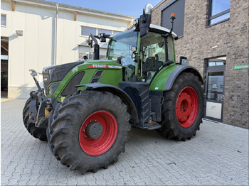 Tracteur agricole FENDT 718 Vario