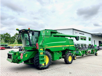 Moissonneuse-batteuse JOHN DEERE T660