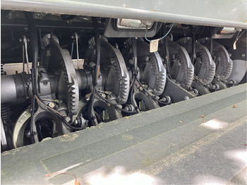 Presse à balles cubiques Massey Ferguson 2270 XDTC: photos 2