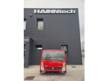 Cabine et intérieur NISSAN