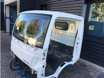 Cabine et intérieur NISSAN