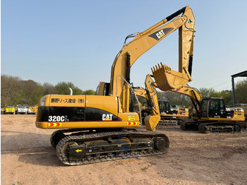 Pelle sur chenille CATERPILLAR 320C: photos 2