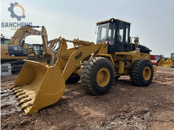 Chargeuse sur pneus CATERPILLAR 966F