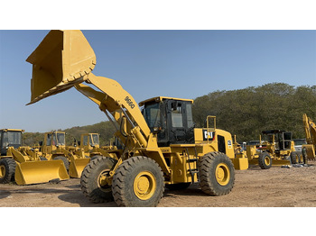 Chargeuse sur pneus CATERPILLAR 966G