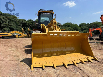 Chargeuse sur pneus CATERPILLAR 980H: photos 3