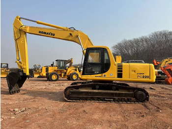 KOMATSU PC220-6 en leasing occasion KOMATSU PC220-6: photos 1