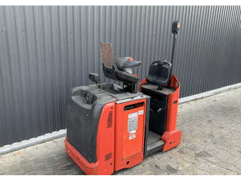 Chariot tracteur LINDE P30