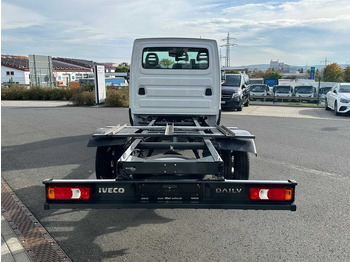 Iveco Daily 50C18 3.0L *R3750mm*Navi*Klima* 3x  en leasing occasion Iveco Daily 50C18 3.0L *R3750mm*Navi*Klima* 3x: photos 4