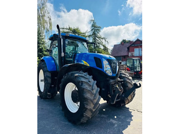 Tracteur agricole NEW HOLLAND T7000