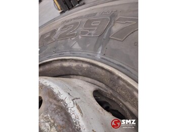 Pneu pour Camion Bridgestone Occ vrachtwagenband Bridgestone R297 315/80R22.5: photos 4