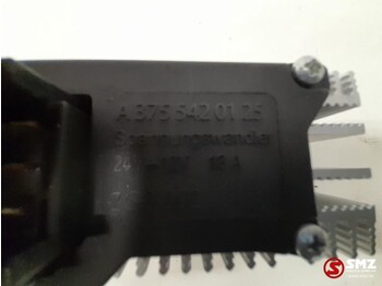Système électrique pour Camion Mercedes-Benz Occ omvormer 24V/12V 18A Mercedes Actros A3755420: photos 4 Système électrique pour Camion Mercedes-Benz Occ omvormer 24V/12V 18A Mercedes Actros A3755420: photos 4