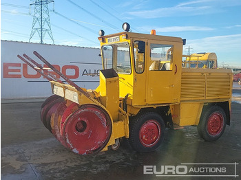 Engin de déneigement