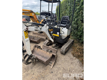 Mini pelle BOBCAT E10