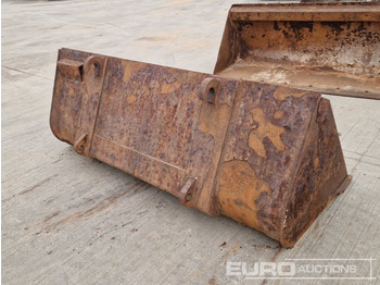 Godet 90" Loading Bucket to suit Telehandler: photos 5