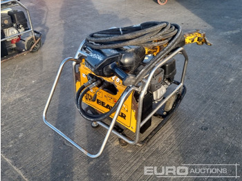Travaux routiers JCB