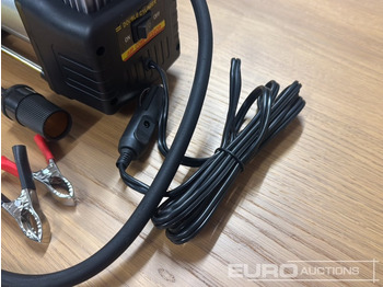 Équipement de garage Unused 12Volt 150PSI Twin Cylinder Air Compressor, Extension Tube, Adaptor Nozzles: photos 5 Équipement de garage Unused 12Volt 150PSI Twin Cylinder Air Compressor, Extension Tube, Adaptor Nozzles: photos 5