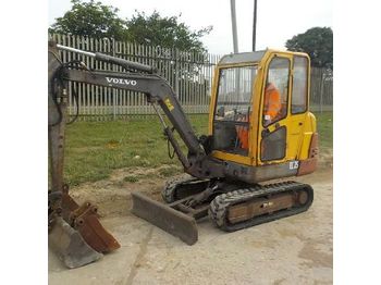 Mini pelle Volvo EC25