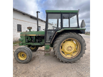 Tracteur agricole John Deere 2140: photos 2 Tracteur agricole John Deere 2140: photos 2