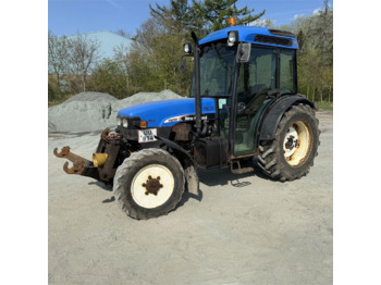 Tracteur communal New Holland TN70F