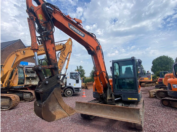 Mini pelle Doosan DX 85R-3: photos 3