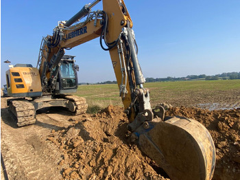 Pelle sur chenille Liebherr R 926 COMPACT: photos 2 Pelle sur chenille Liebherr R 926 COMPACT: photos 2