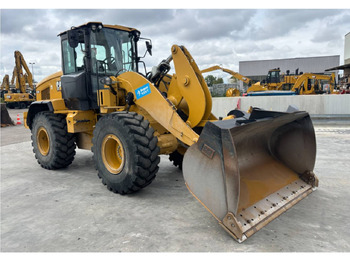 Chargeuse sur pneus CATERPILLAR 930M