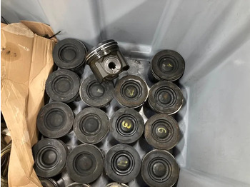 Moteur et pièces SCANIA