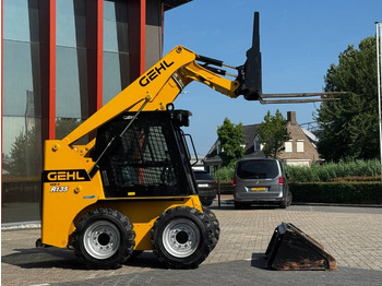 Pelle sur chenille Gehl R135 / Mantitou 1350R, 2022, 115 hours!: photos 5