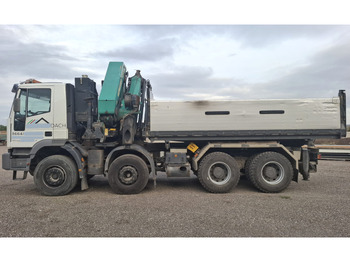 Camion grue IVECO EuroTrakker