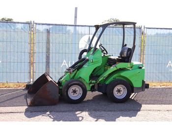 Chargeuse sur pneus AVANT