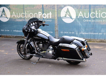 Motocyclette Harley-Davidson Street Glide: photos 3 Motocyclette Harley-Davidson Street Glide: photos 3