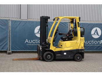 Chariot élévateur à gaz HYSTER