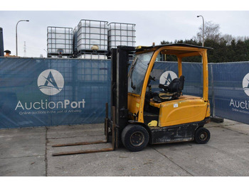 Chariot élévateur électrique HYSTER