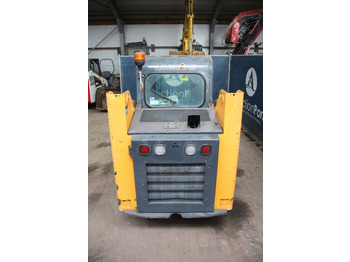 Chargeuse sur pneus Mustang R135: photos 4 Chargeuse sur pneus Mustang R135: photos 4