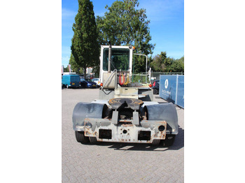 Tracteur portuaire Terberg YT222: photos 4
