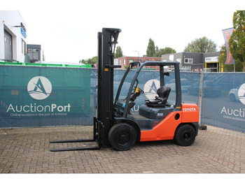 Chariot élévateur diesel TOYOTA FDF 30