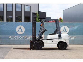 Chariot élévateur diesel TOYOTA FDF 30