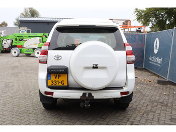 Berline Toyota Land Cruiser: photos 5