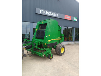 Presse à balles rondes JOHN DEERE