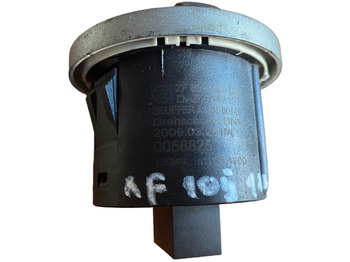 Panel de instrumentos DAF XF 105: photos 3 Panel de instrumentos DAF XF 105: photos 3