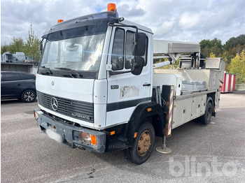 Camion avec nacelle MERCEDES-BENZ