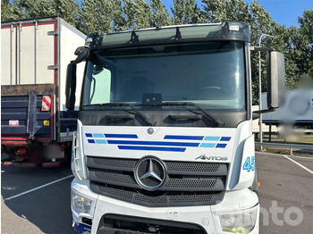 Camion fourgon MERCEDES-BENZ: photos 3