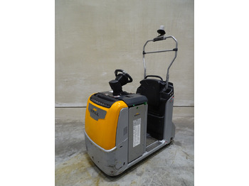Chariot tracteur STILL