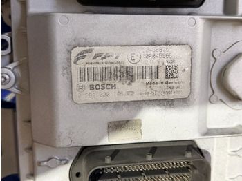 Bloc de gestion pour Camion Iveco Engine Control Unit: photos 4