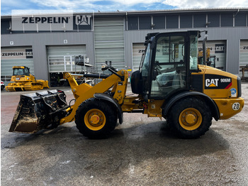 Chargeuse sur pneus CATERPILLAR 906M