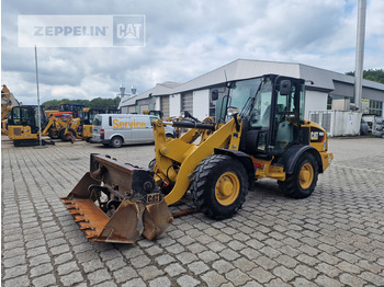 Chargeuse sur pneus CATERPILLAR 906M