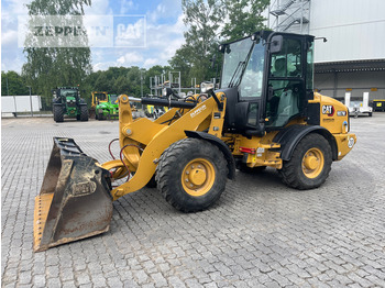 Chargeuse sur pneus CATERPILLAR