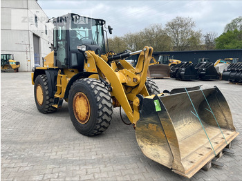 Chargeuse sur pneus CATERPILLAR 914